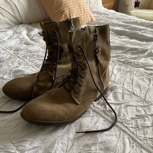 Steve Madden boots- Cullen